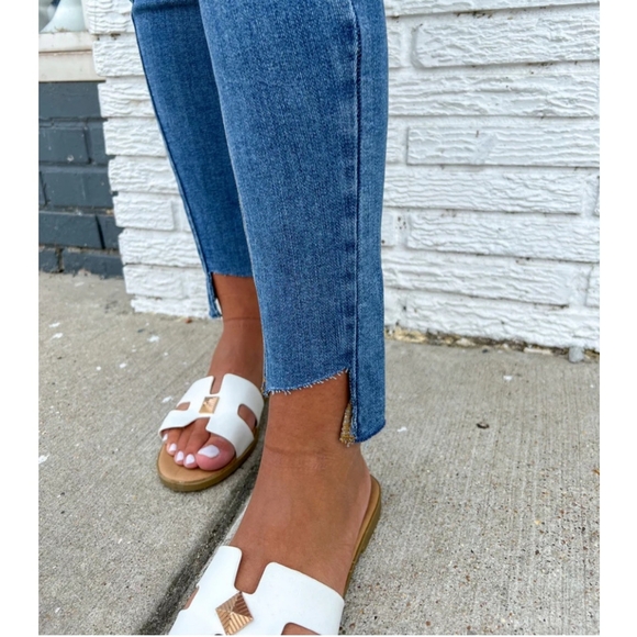 Risen Jeans - High Rise Relaxed Fit Skinny - RDP1264 - Picture 2 of 9